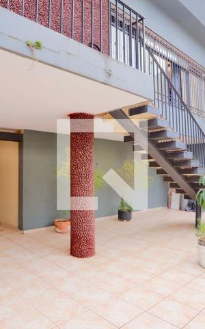 Casa à venda com 260m², 4 quartos e 3 vagas Casa à venda com 260m², 4 quartos e 3 vagasGaragem