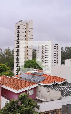 Casa à venda com 260m², 4 quartos e 3 vagas Casa à venda com 260m², 4 quartos e 3 vagasVista