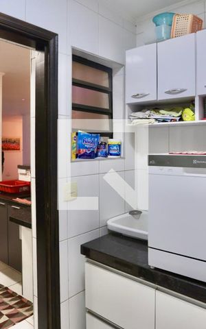 Casa à venda com 260m², 4 quartos e 3 vagas Casa à venda com 260m², 4 quartos e 3 vagasLavanderia