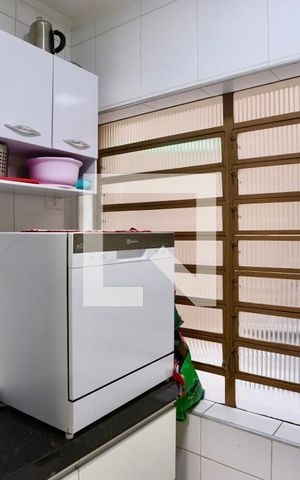 Casa à venda com 260m², 4 quartos e 3 vagas Casa à venda com 260m², 4 quartos e 3 vagasLavanderia