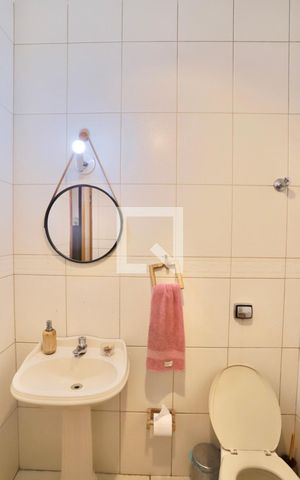 Casa à venda com 260m², 4 quartos e 3 vagas Casa à venda com 260m², 4 quartos e 3 vagasLavabo