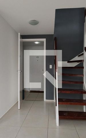 Apartamento à venda com 104m², 3 quartos e 2 vagas Apartamento à venda com 104m², 3 quartos e 2 vagasSala