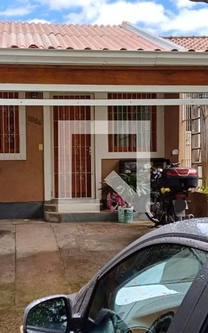 Casa à venda com 45m², 2 quartos e 1 vaga Casa à venda com 45m², 2 quartos e 1 vagaGaragem