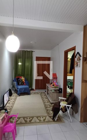 Casa à venda com 45m², 2 quartos e 1 vaga Casa à venda com 45m², 2 quartos e 1 vagaSala