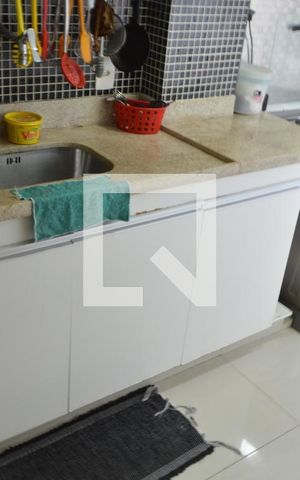 Apartamento à venda com 69m², 2 quartos e 1 vagaCozinha 