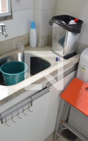 Apartamento à venda com 69m², 2 quartos e 1 vagaÁrea de Serviço 