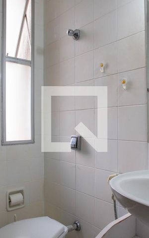 Apartamento à venda com 80m², 2 quartos e 1 vaga Apartamento à venda com 80m², 2 quartos e 1 vagaBanheiro