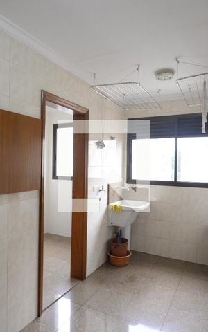 Apartamento à venda com 145m², 3 quartos e 2 vagasÁrea de Serviço