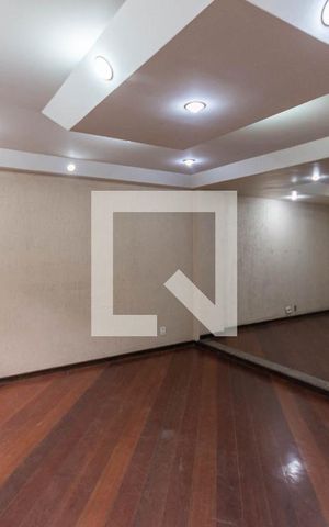 Casa à venda com 340m², 4 quartos e 3 vagasSala