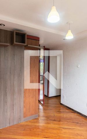 Casa à venda com 340m², 4 quartos e 3 vagasSuíte