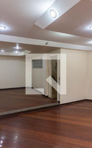 Casa à venda com 340m², 4 quartos e 3 vagasSala