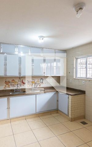 Casa à venda com 340m², 4 quartos e 3 vagasCozinha