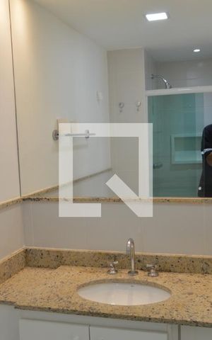 Apartamento à venda com 150m², 4 quartos e 2 vagasBanheiro da Suíte