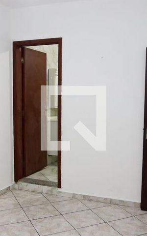 Casa à venda com 478m², 5 quartos e 2 vagas Casa à venda com 478m², 5 quartos e 2 vagasQuarto 2