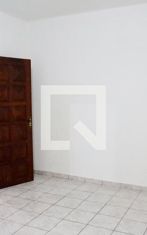 Casa à venda com 478m², 5 quartos e 2 vagas Casa à venda com 478m², 5 quartos e 2 vagasQuarto 5