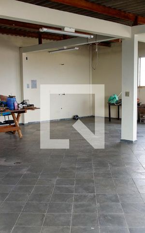 Casa à venda com 478m², 5 quartos e 2 vagas Casa à venda com 478m², 5 quartos e 2 vagasÁrea comum