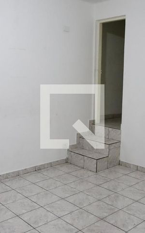 Casa à venda com 478m², 5 quartos e 2 vagas Casa à venda com 478m², 5 quartos e 2 vagasQuarto 4