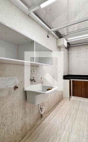 Apartamento à venda com 58m², 2 quartos e 1 vaga Apartamento à venda com 58m², 2 quartos e 1 vagaLavanderia
