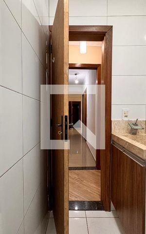 Apartamento à venda com 58m², 2 quartos e 1 vaga Apartamento à venda com 58m², 2 quartos e 1 vagaBanheiro da suíte