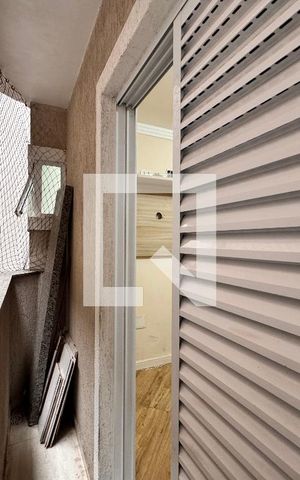 Apartamento à venda com 58m², 2 quartos e 1 vaga Apartamento à venda com 58m², 2 quartos e 1 vagaSacada