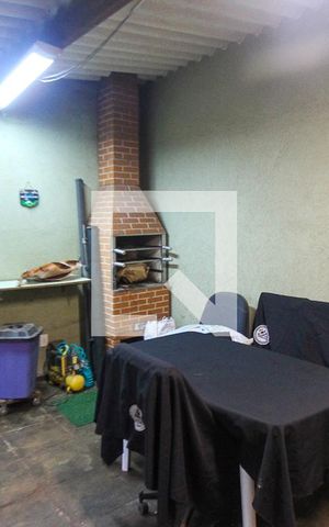 Casa à venda com 200m², 3 quartos e 4 vagas Casa à venda com 200m², 3 quartos e 4 vagasEspaço Gourmet
