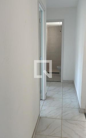 Apartamento para alugar com 44m², 2 quartos e sem vaga Apartamento para alugar com 44m², 2 quartos e sem vagaCorredor