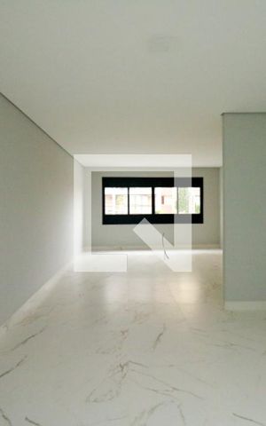 Casa à venda com 174m², 3 quartos e 3 vagas Casa à venda com 174m², 3 quartos e 3 vagasSala