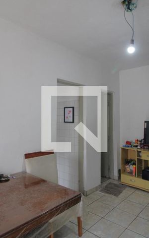 Casa à venda com 300m², 1 quarto e 1 vagaSala