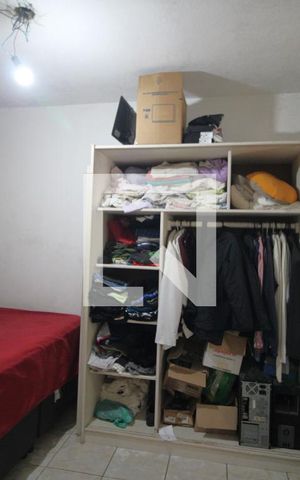 Casa à venda com 300m², 1 quarto e 1 vagaQuarto