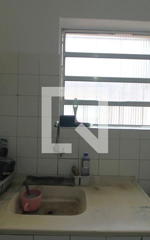 Casa à venda com 300m², 1 quarto e 1 vagaPia da cozinha