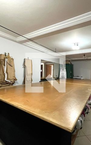 Casa à venda com 234m², 4 quartos e 2 vagasSalão