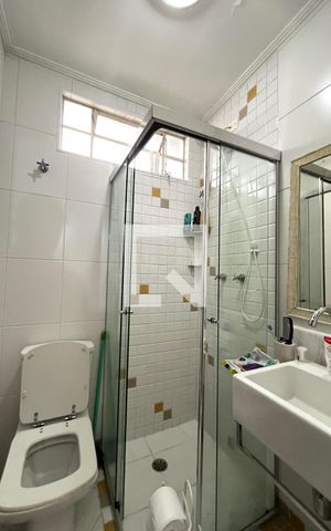 Casa à venda com 234m², 4 quartos e 2 vagasBanheiro  2