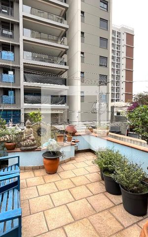 Casa à venda com 234m², 4 quartos e 2 vagasVaranda