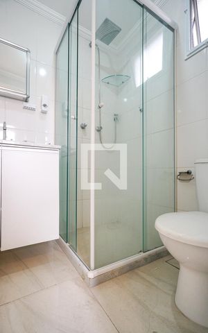 Apartamento para alugar com 75m², 3 quartos e 1 vaga Apartamento para alugar com 75m², 3 quartos e 1 vagaBanheiro da suíte