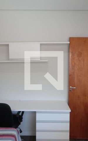 Casa à venda com 200m², 3 quartos e 2 vagasQuarto 2