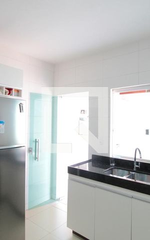Casa à venda com 200m², 3 quartos e 2 vagasCozinha