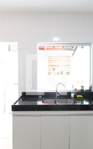 Casa à venda com 200m², 3 quartos e 2 vagasCozinha