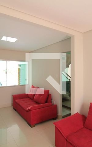 Casa à venda com 200m², 3 quartos e 2 vagasSala