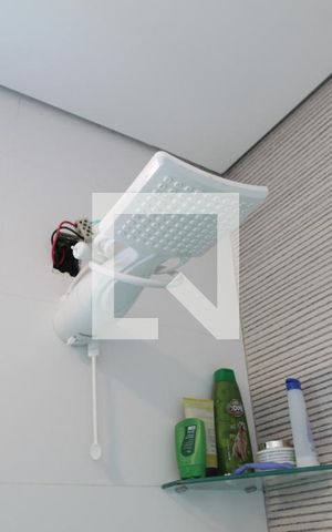 Casa à venda com 200m², 3 quartos e 2 vagasSuíte