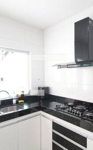 Casa à venda com 200m², 3 quartos e 2 vagasCozinha