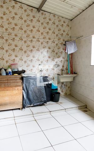 Casa à venda com 125m², 4 quartos e 2 vagas Casa à venda com 125m², 4 quartos e 2 vagasLavanderia