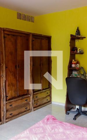 Casa à venda com 125m², 4 quartos e 2 vagas Casa à venda com 125m², 4 quartos e 2 vagasQuarto 3 - Suíte