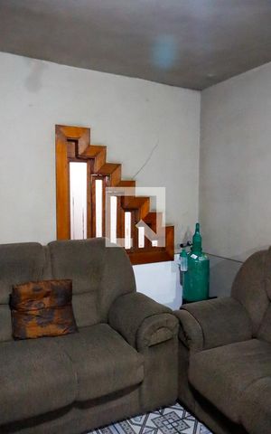 Casa à venda com 125m², 4 quartos e 2 vagas Casa à venda com 125m², 4 quartos e 2 vagassala