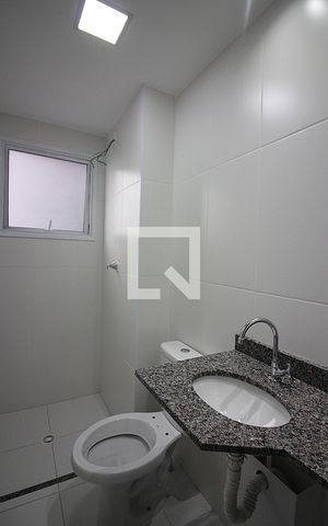 Apartamento à venda com 48m², 2 quartos e 1 vagaBanheiro Social