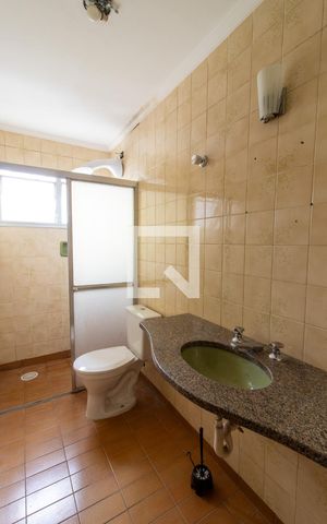 Apartamento para alugar com 51m², 1 quarto e sem vaga Apartamento para alugar com 51m², 1 quarto e sem vagaBanheiro