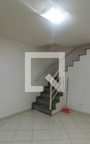 Casa à venda com 90m², 2 quartos e 1 vaga Casa à venda com 90m², 2 quartos e 1 vagaSala