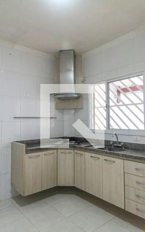 Casa à venda com 90m², 2 quartos e 1 vaga Casa à venda com 90m², 2 quartos e 1 vagaCozinha