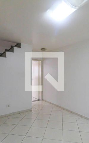Casa à venda com 90m², 2 quartos e 1 vaga Casa à venda com 90m², 2 quartos e 1 vagaSala