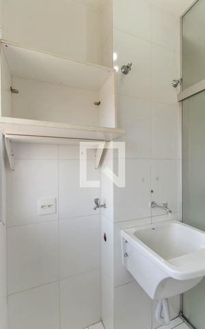 Apartamento à venda com 49m², 2 quartos e 1 vaga Apartamento à venda com 49m², 2 quartos e 1 vagaÁrea de Serviço