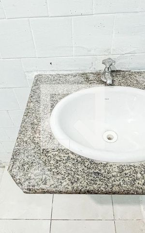 Studio para alugar com 15m², 1 quarto e sem vaga Studio para alugar com 15m², 1 quarto e sem vagaBanheiro